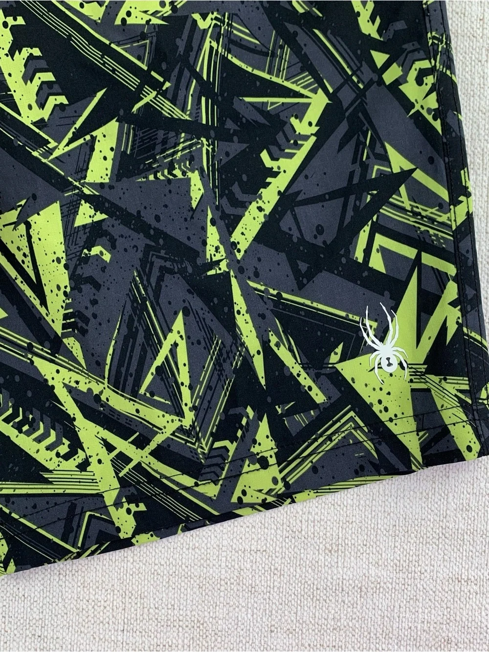 Spyder boy's Black and Neon Green Geometric print Swim Trunks size M(10-12)